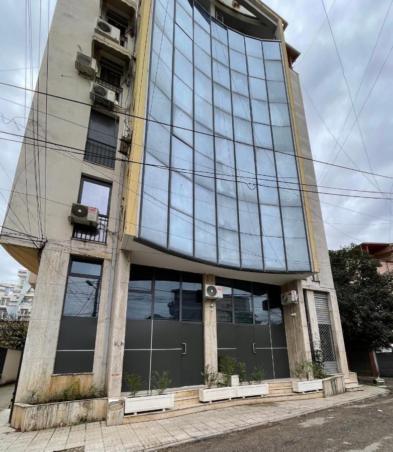 D&E Apartaments Tirana Exteriör bild